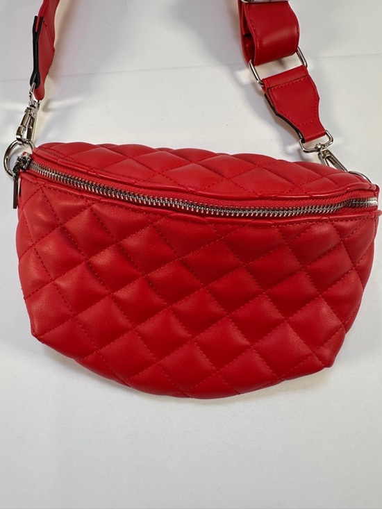 Steve Madden Handbags - Steve Madden Quilted Belt Bag Red Faux Leather Crossbody Fanny Pack Festival